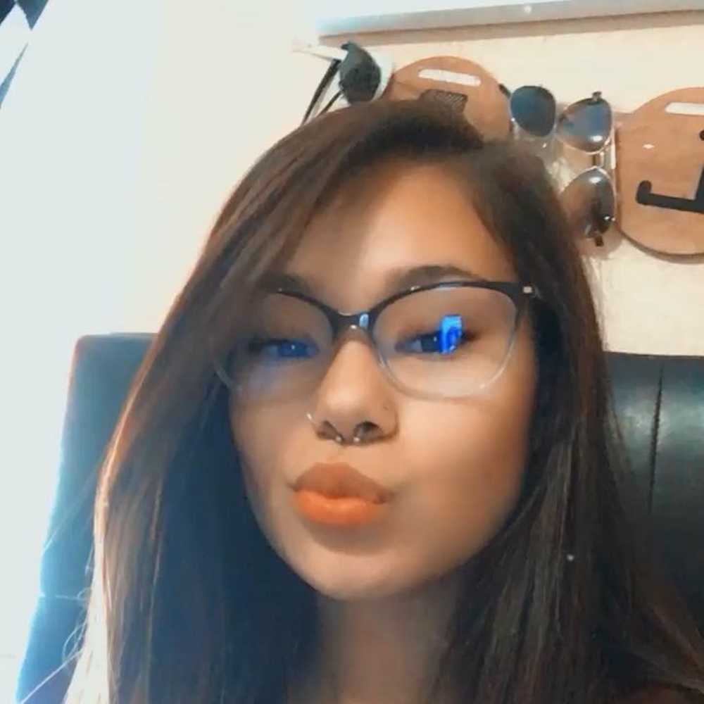 Meet your Posher, Carina